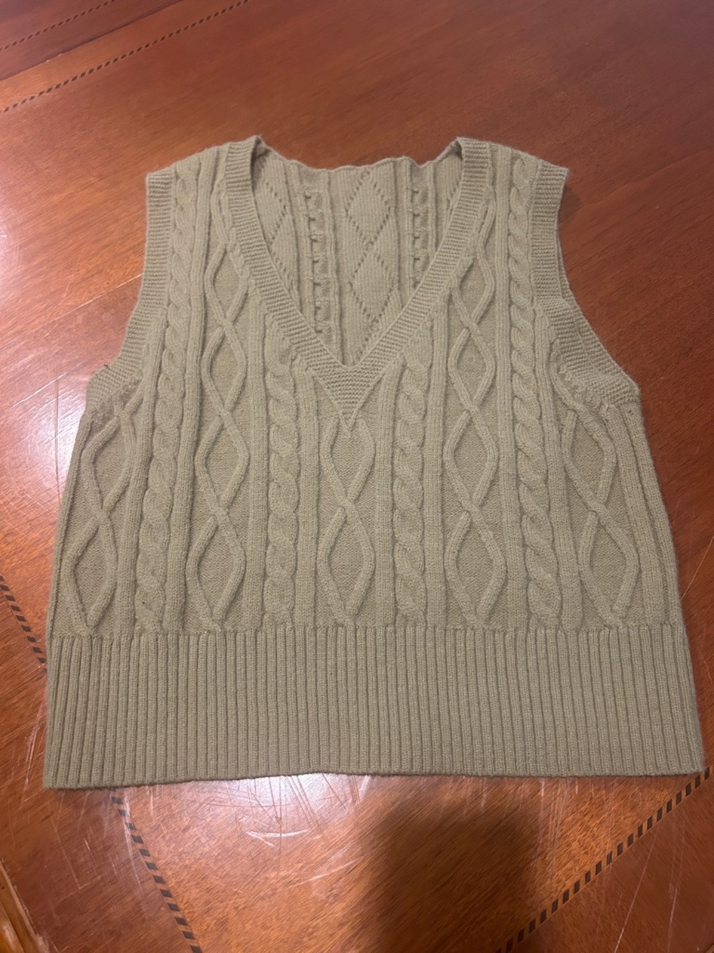 Classic Cable Knit V-Neck Sweater Vest - Green